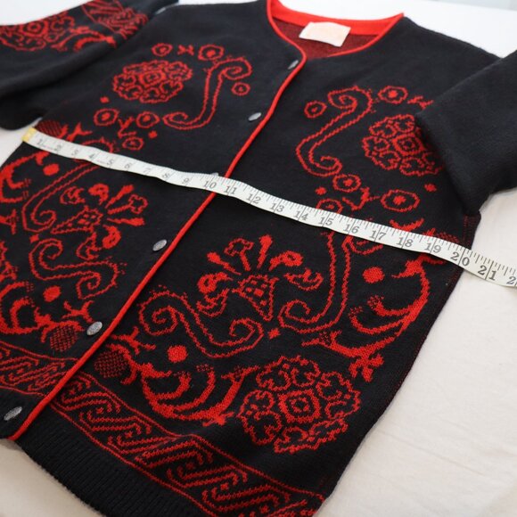 Pendleton Vintage Women's 100% Wool Cardigan Red Black Scroll Design Size Med - Picture 5 of 9